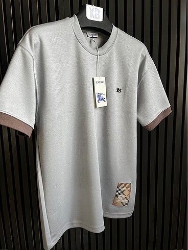 Burberry t-shirt
