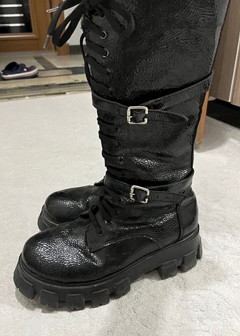 Kadın Siyah Deri Goth Platform Tokalı Bot - Görsel 2