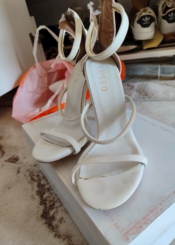 37 Beden Beyaz Stiletto Topuklu Kadın Ayakkabı