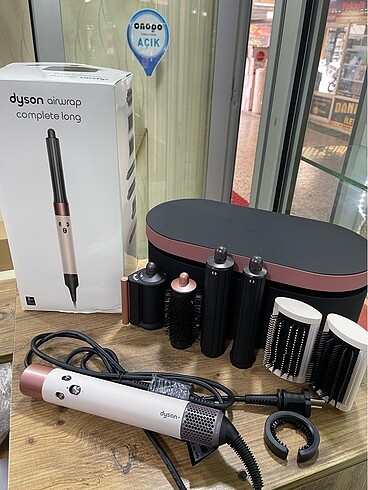 Dyson airwrap