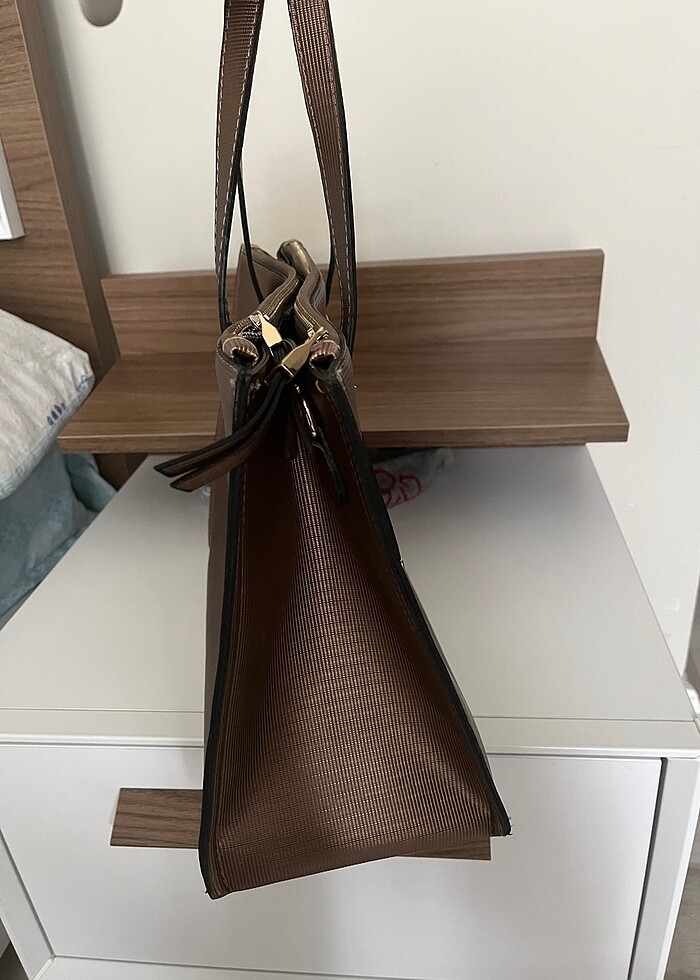 Golden polo kol çantası - Görsel 2