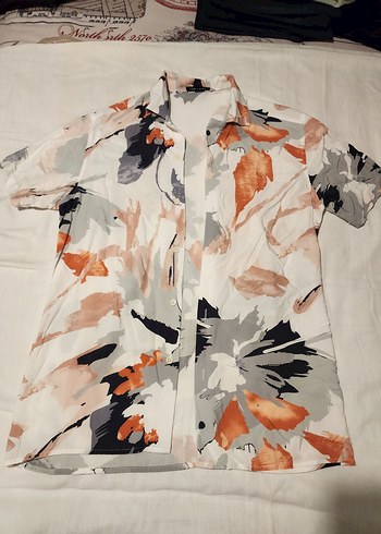 LC Waikiki Yazlik Soyut Desenli Kisa Kollu Gomlek