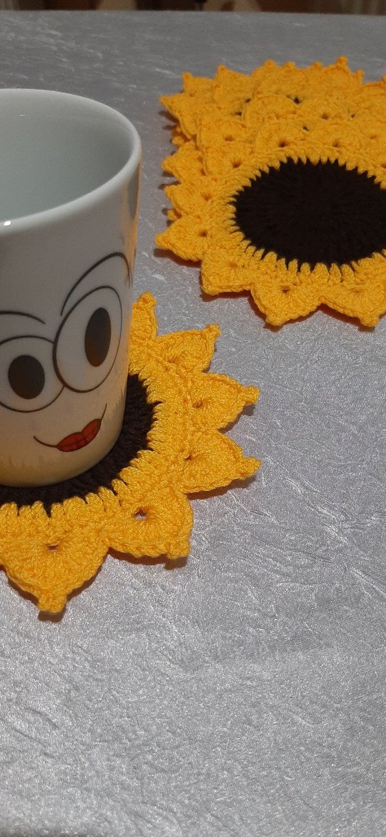 El Yapımı Ayçiçeği Motifli bardak altlığı - Görsel 3