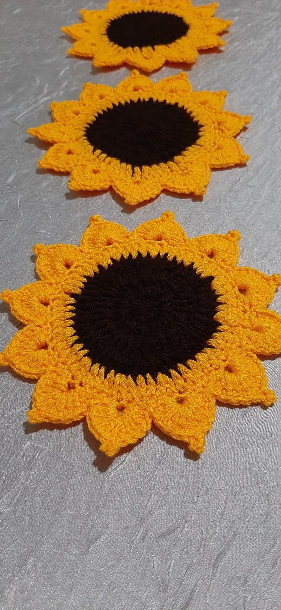 El Yapımı Ayçiçeği Motifli bardak altlığı - Görsel 2