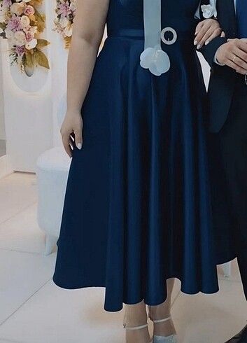 xl Beden Saten nişan elbisesi 