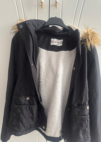 Siyah, Kürklü, Orta Boy Kadın Mont - Görsel 2