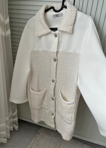 Düğmeli Beyaz midi tüvit ceket - Görsel 3