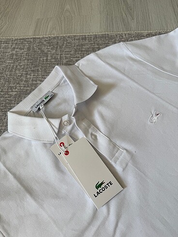 LACOSTE BEYAZ POLO YAKA