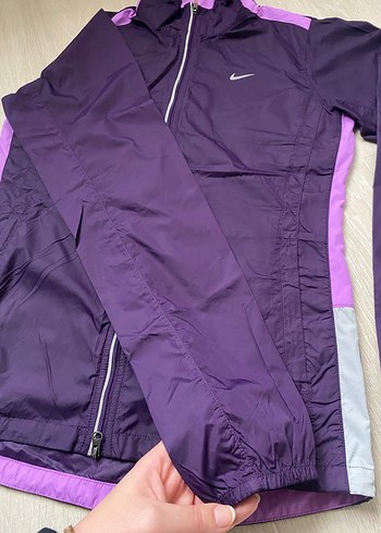 Mor Nike kadın İnce Yağmurluk - Görsel 4