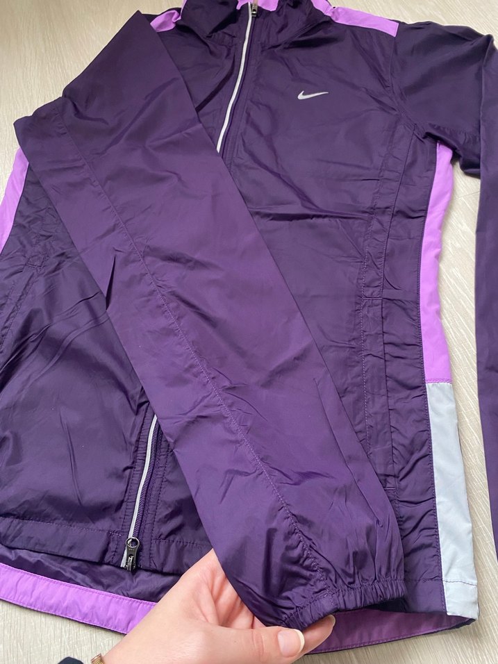 Mor Nike kadın İnce Yağmurluk - Görsel 4