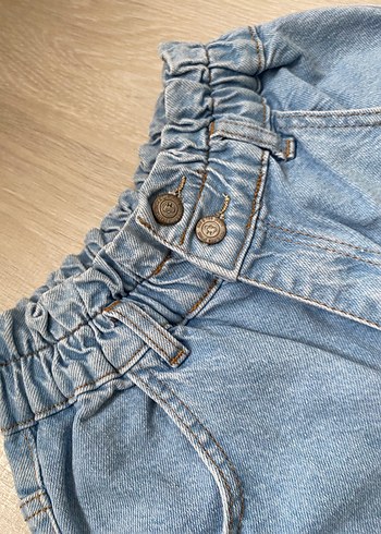 Düğmeli Beli Lastikli Mavi Mini Kot Şort - Görsel 4