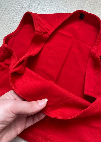 Kırmızı Kare Yaka Crop Kadın Atlet - Görsel 4