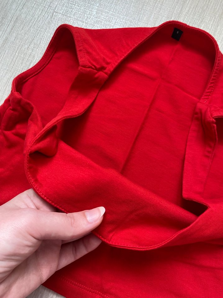 Kırmızı Kare Yaka Crop Kadın Atlet - Görsel 4