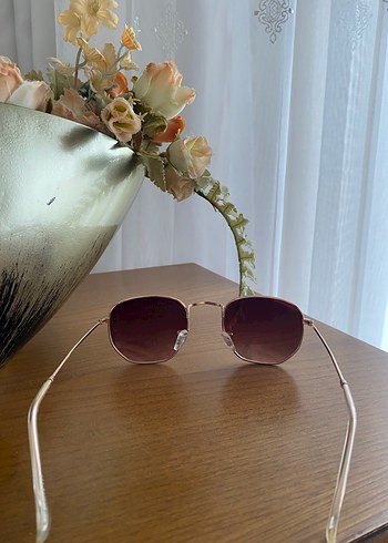 Şeffaf Bej Kadın Güneş Gözlüğü - Görsel 4