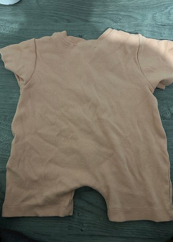 Düğmeli Pastel Kahverengi Bebek Kız Tulum - Görsel 2