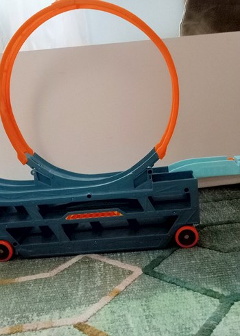 Beden Hotwheel araba fırlatıcılı kamyonet