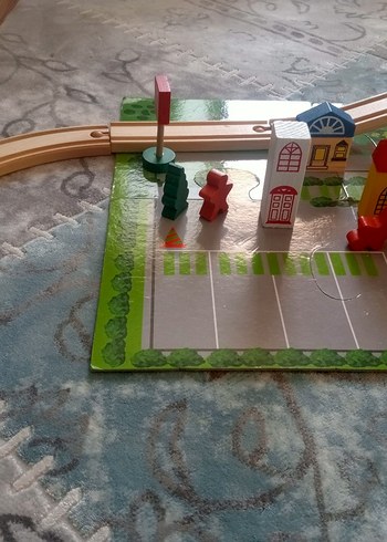 Beden Renk Renkli Ahşap Tren ve Oyun Seti
