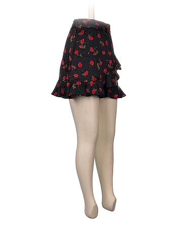 Zara Zara Mini Şort %70 İndirimli.
