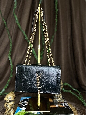 Yves Saint Laurent Yves Saint Laurent in Şık Modeli