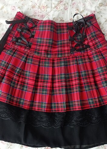 Gotik Kırmızı Dantelli Etek