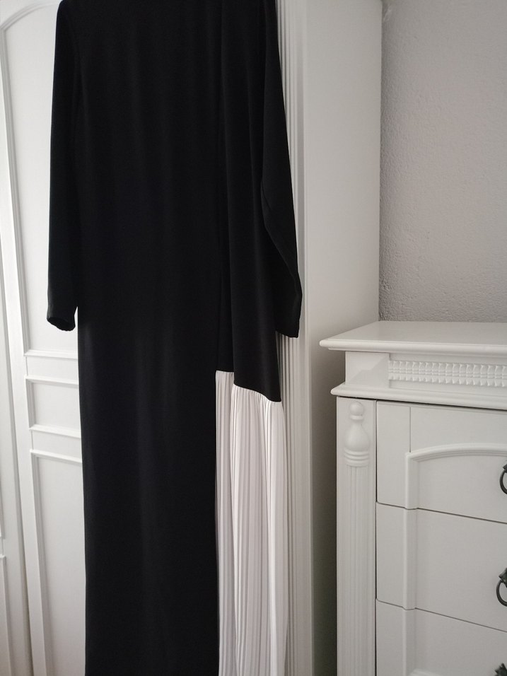 Uzun Kollu Siyah Drapeli Uzun Elbise - Görsel 4