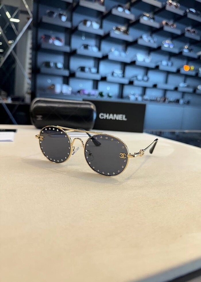 Taşlı güneş gözlüğü - Görsel 2