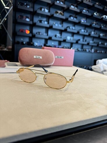 Miu miu güneş gözlüğü - Görsel 5