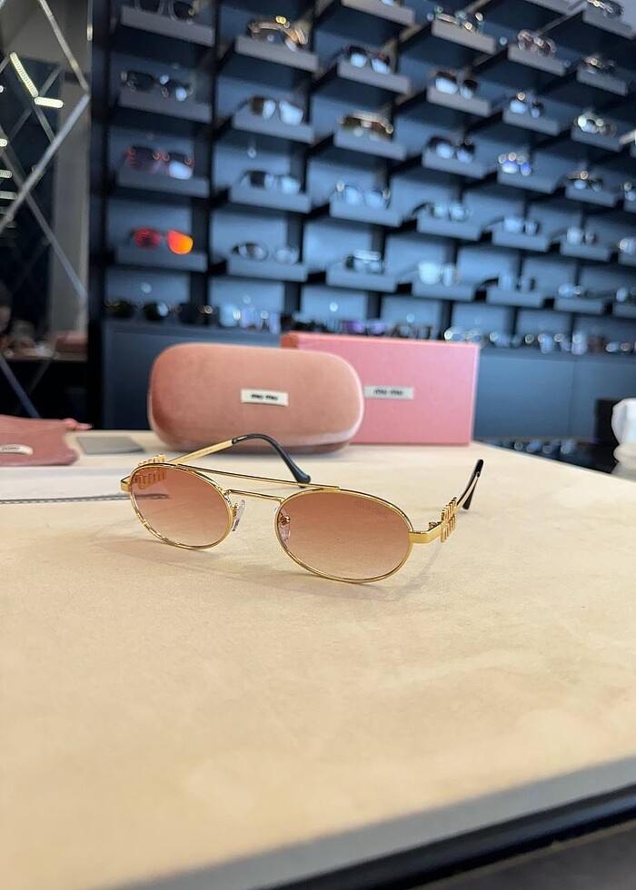 Miu miu güneş gözlüğü - Görsel 3