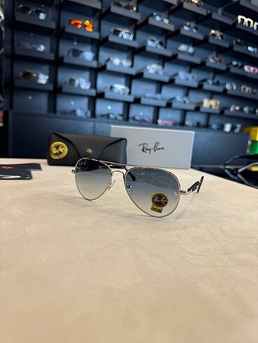 Ray ban güneş gözlüğü