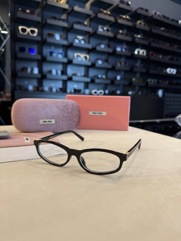 Miu miu şeffaf gözlük - Görsel 4