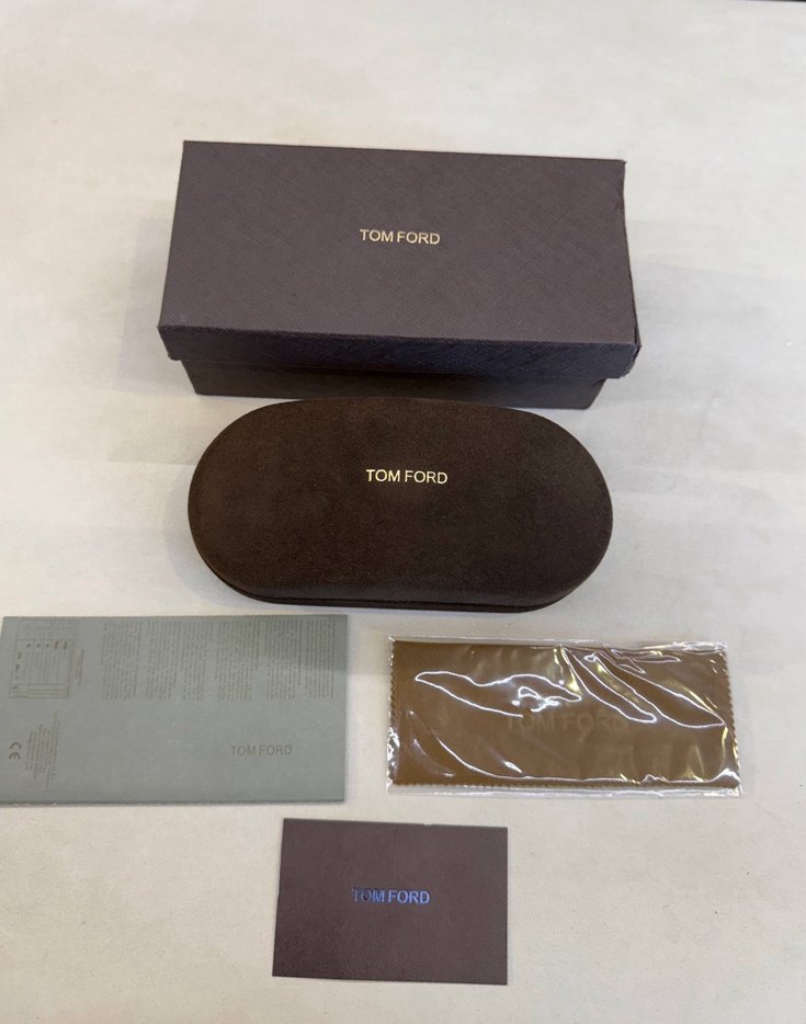 Gucci gözlük kutu seti - Görsel 3