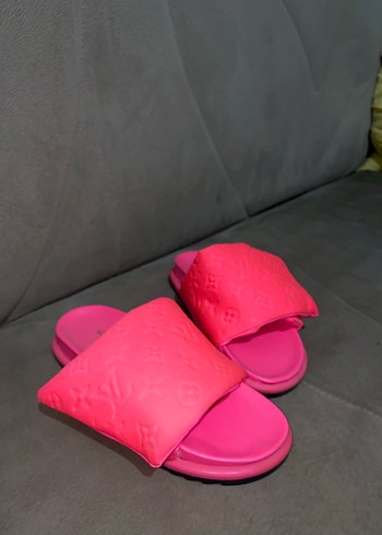 Louis vuitton terlik