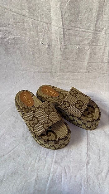 Gucci terlik
