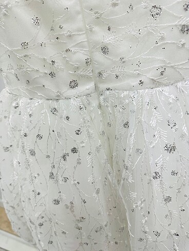 5 YAŞ KIZ ÇOCUK TÜLLÜ BEYAZ ELBİSE (ETİKETLİ) - Görsel 7
