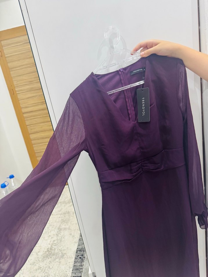 Etiketli Trendyol Tüllü Uzun Kollu Mor Midi Elbise - Görsel 2