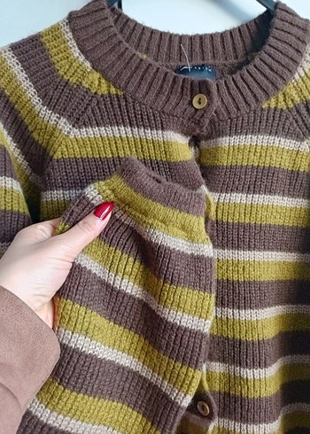 Kadın Kahverengi Çizgili Örgü Hırka - Görsel 3