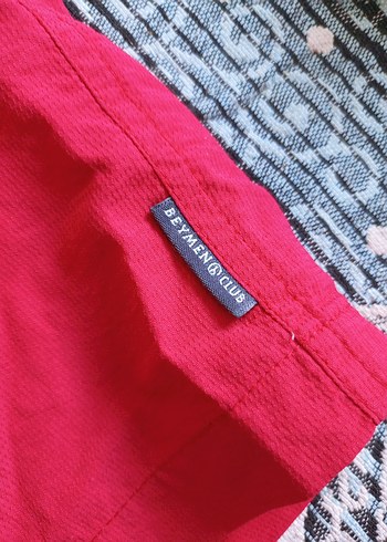 Kırmızı Kemerli Mini Erkek Deniz Şortu - Görsel 2