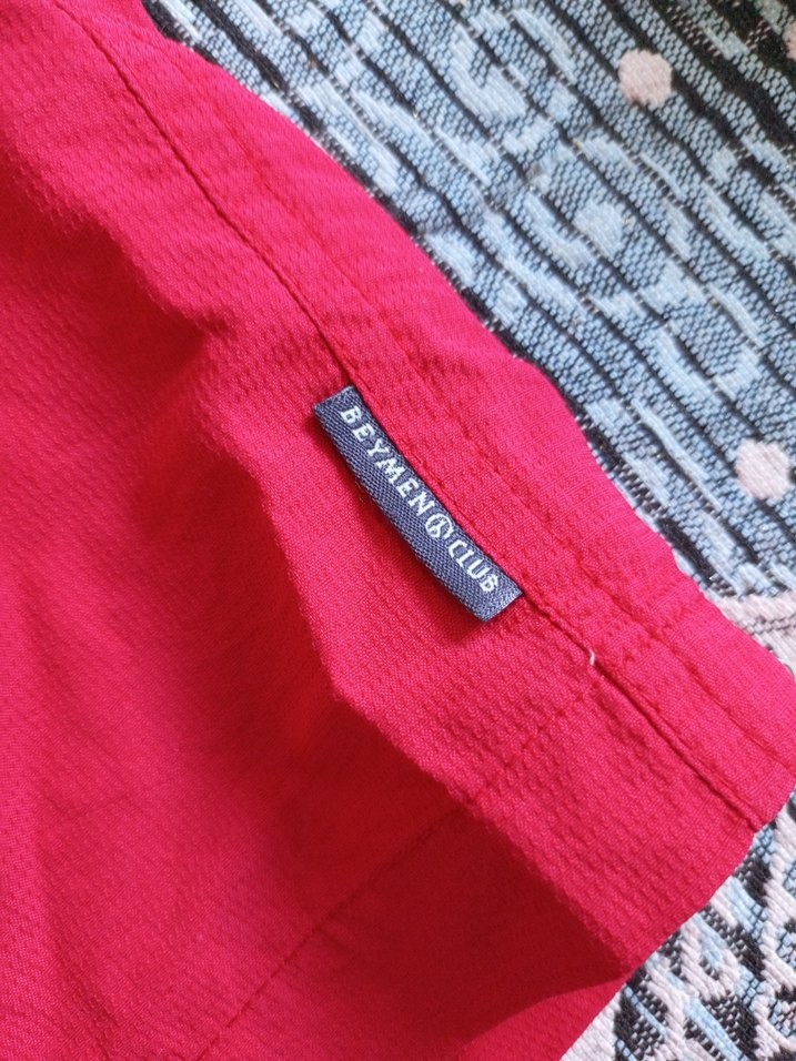 Kırmızı Kemerli Mini Erkek Deniz Şortu - Görsel 2