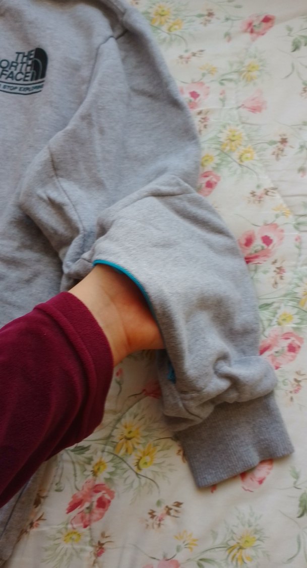 The North Face Gri uzun Kollu Sweatshirt - Görsel 3