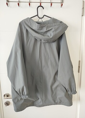 Pull and bear yağmurluk
