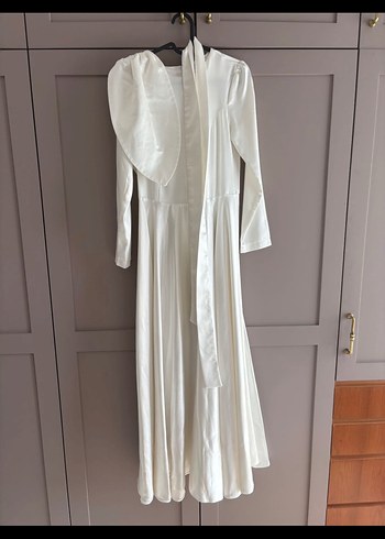 Uzun Kollu Beyaz A Kesim elbise - Görsel 2