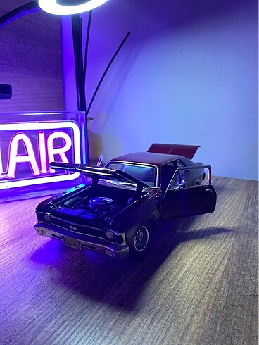  1:18 Maisto 1970 Chevrolet Nova SS - Koleksiyonluk Diecast Model