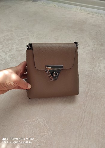 Beden camel Renk Bej Zincir Detaylı Deri Kadın Çanta