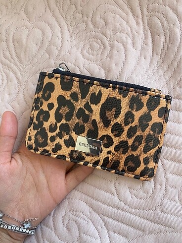 Bershka BERSHKA LEOPAR KARTLIK