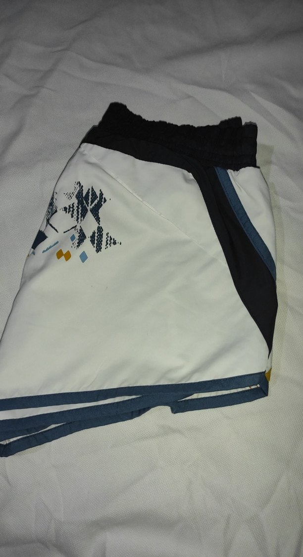 Beyaz Desenli Spor  Mini Şort - Görsel 3