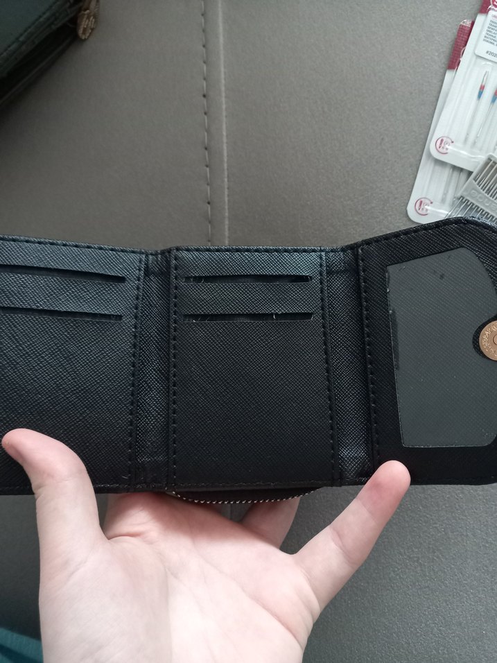 Siyah Baskılı Deri Kadın Cüzdanı - Görsel 2