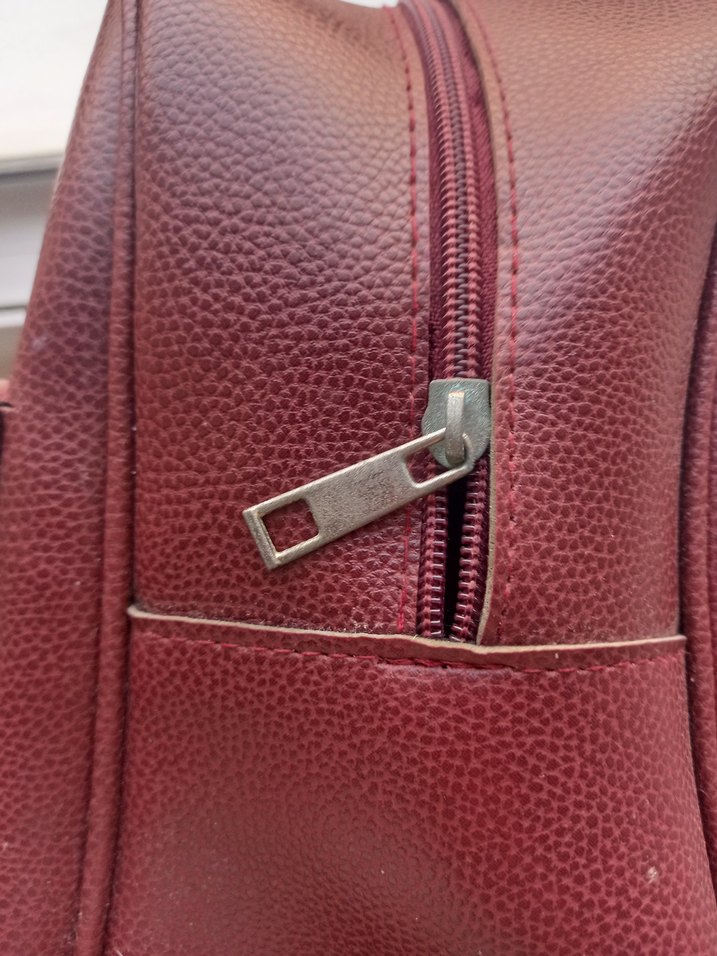 Bordo Deri Kadın Sırt Çantası Püsküllü - Görsel 3