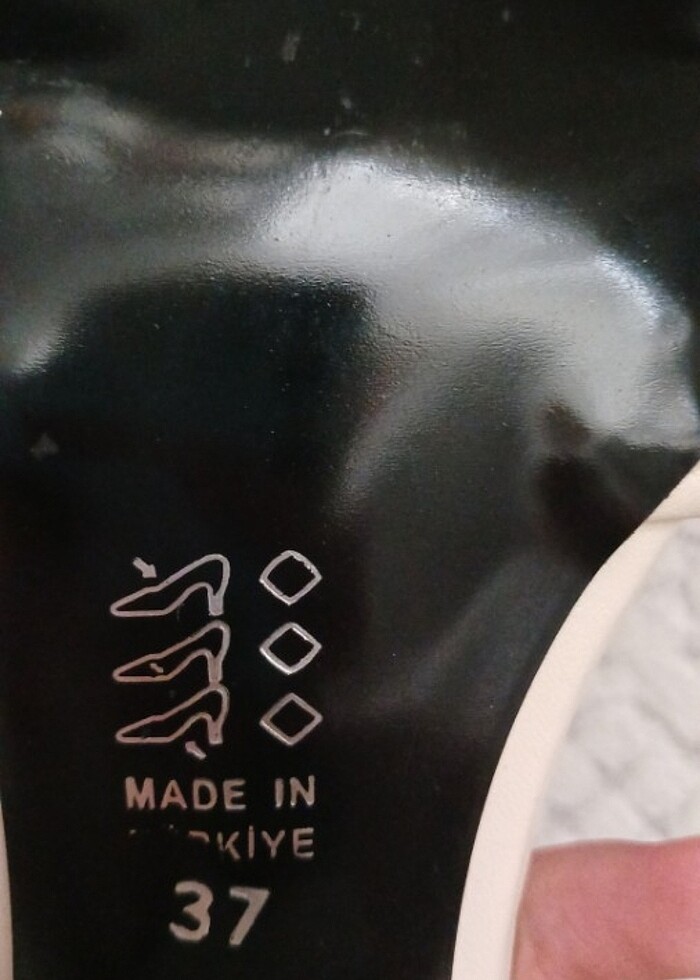 Topuklu ayakkabi - Görsel 3