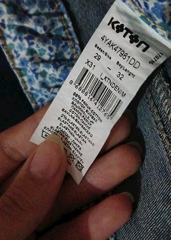 Nakışlı Düğmeli Mavi Kadın Kot Pantolon - Görsel 6