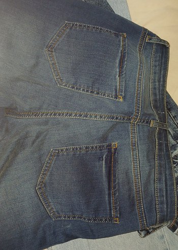 Nakışlı Düğmeli Mavi Kadın Kot Pantolon - Görsel 3